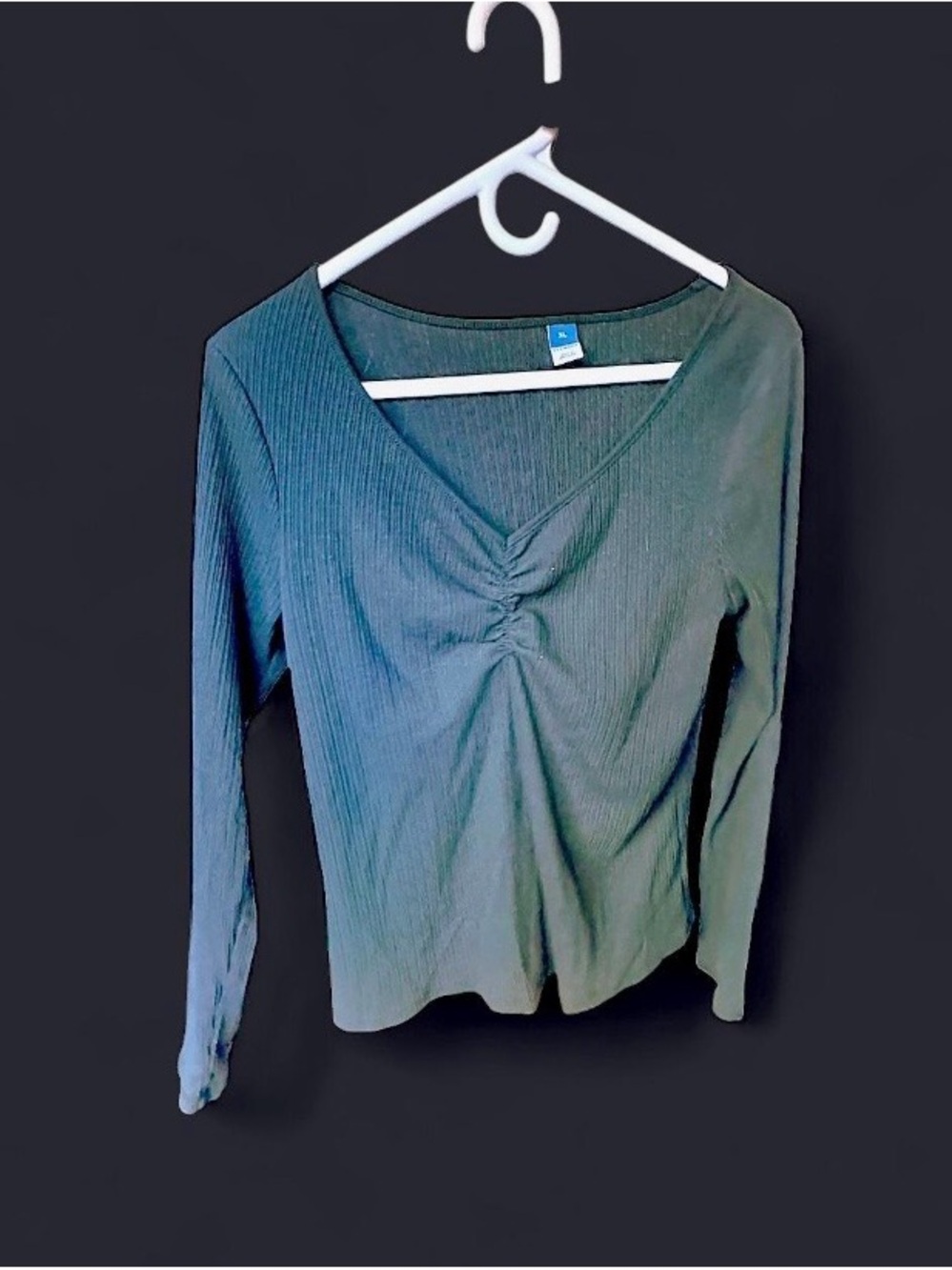 Old Navy Teal Long-Sleeve V-Neck Ruched Front Top